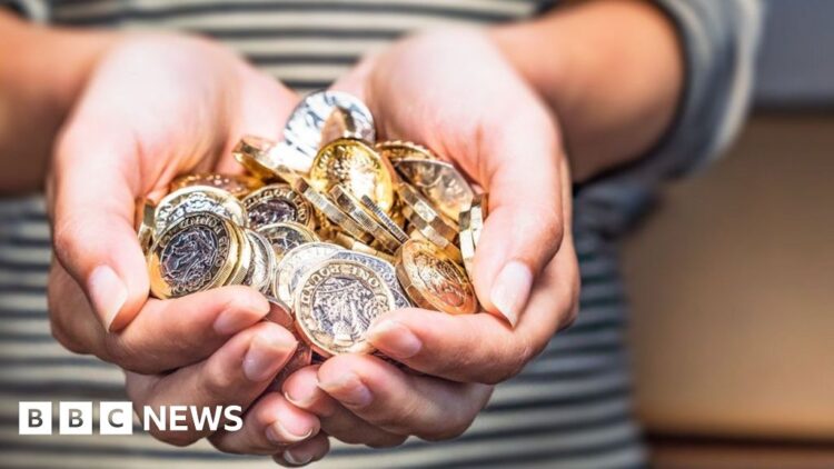 How a lot cash is the UK authorities borrowing, and does it matter?