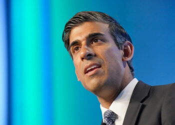 Will Rishi Sunak unwillingly push crypto adoption in UK with sanction threats?