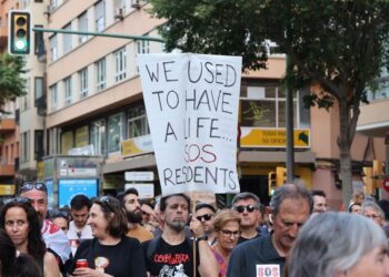 POLL OF THE DAY: Is Spain proper to model UK vacationers a ‘plague’ and restrict holidaymakers?