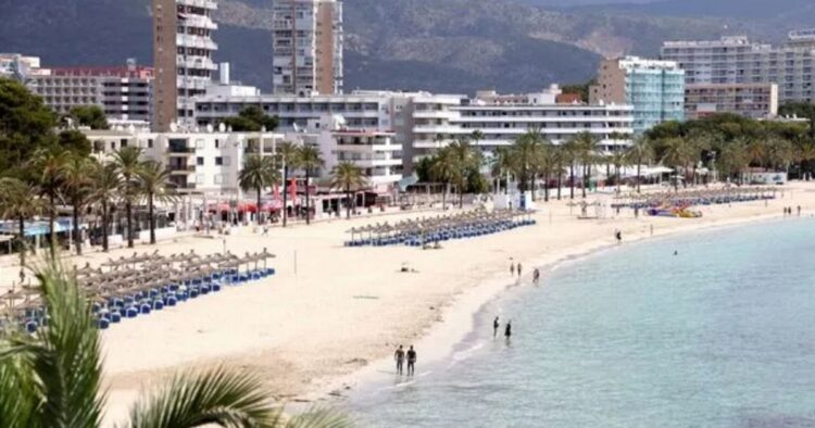 UK vacationers in Majorca flip as much as ‘animosity’ and ‘aren’t welcome in Ibiza both’