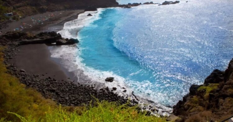 Tenerife journey warning as UK vacationers ‘banned from swimming in sea’